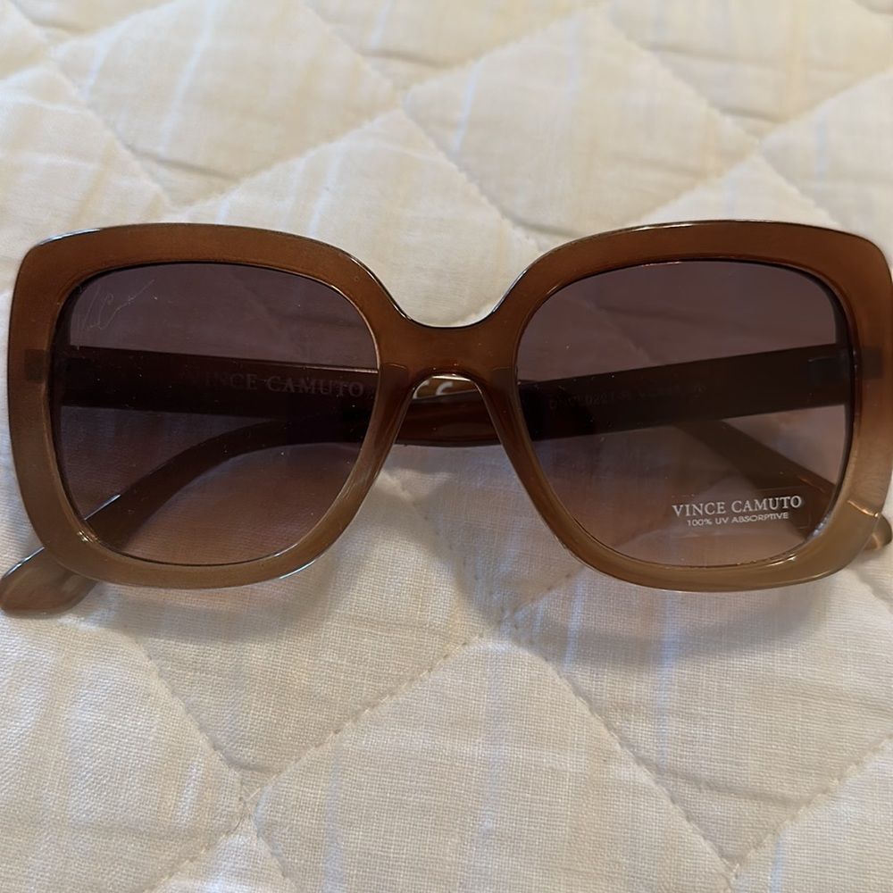 NWT Vince Camuto Brown Ombré Cat Eye Sunglasses - Picture 5 of 11